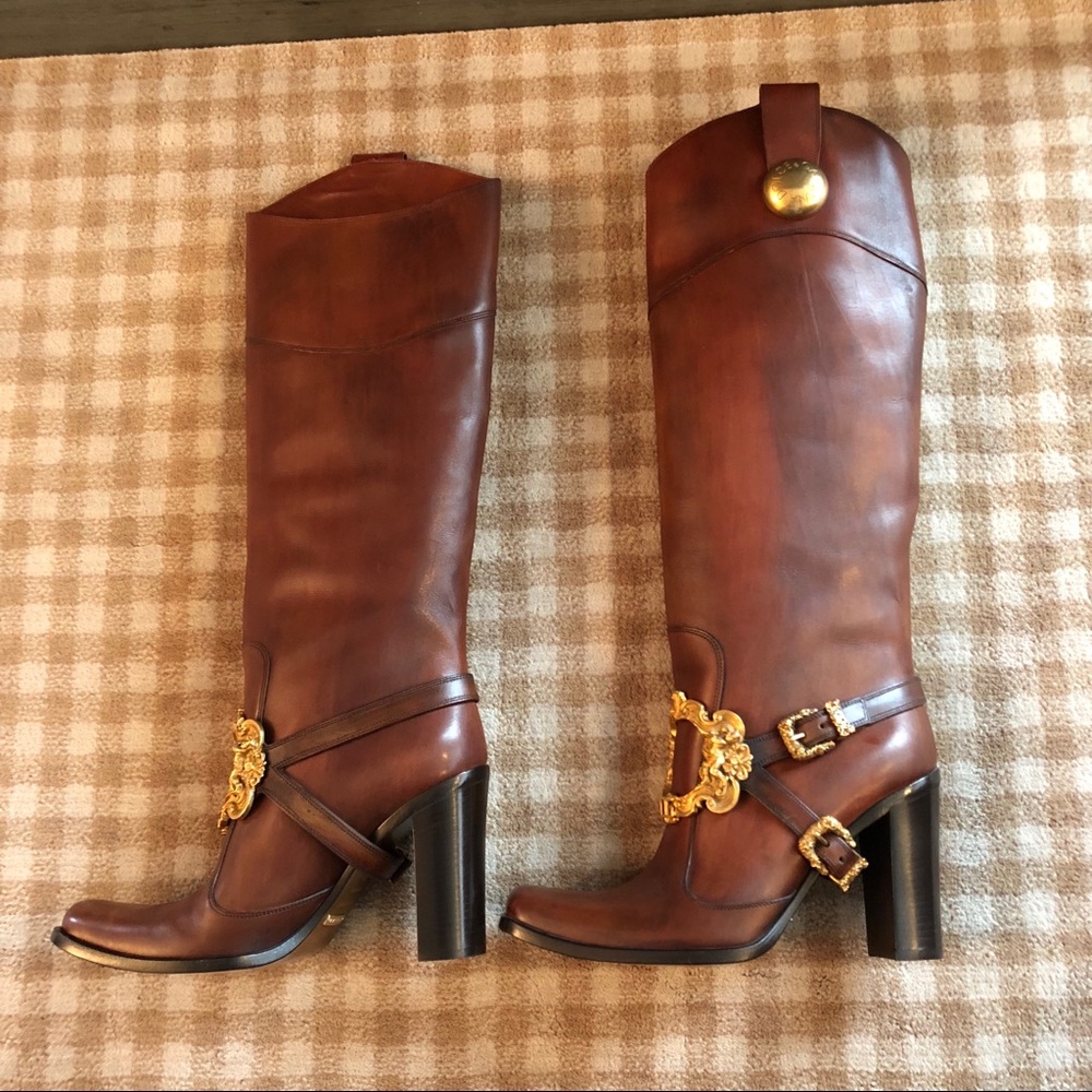 Dolce & Gabbana leather boots.